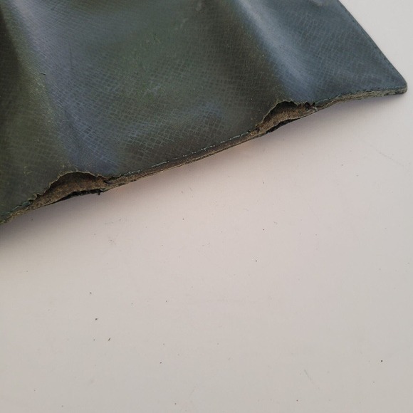 LOUIS VUITTON Green Taiga Leather 6 Hooks Key Holder Case Small Wallet Trifold - Picture 9 of 9